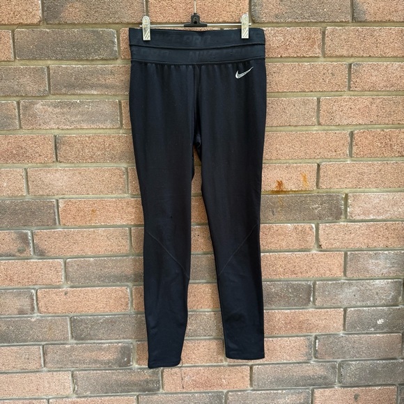 Nike Black Pro Leggings Size Medium - Picture 1 of 9